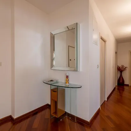Luxury Zen Split